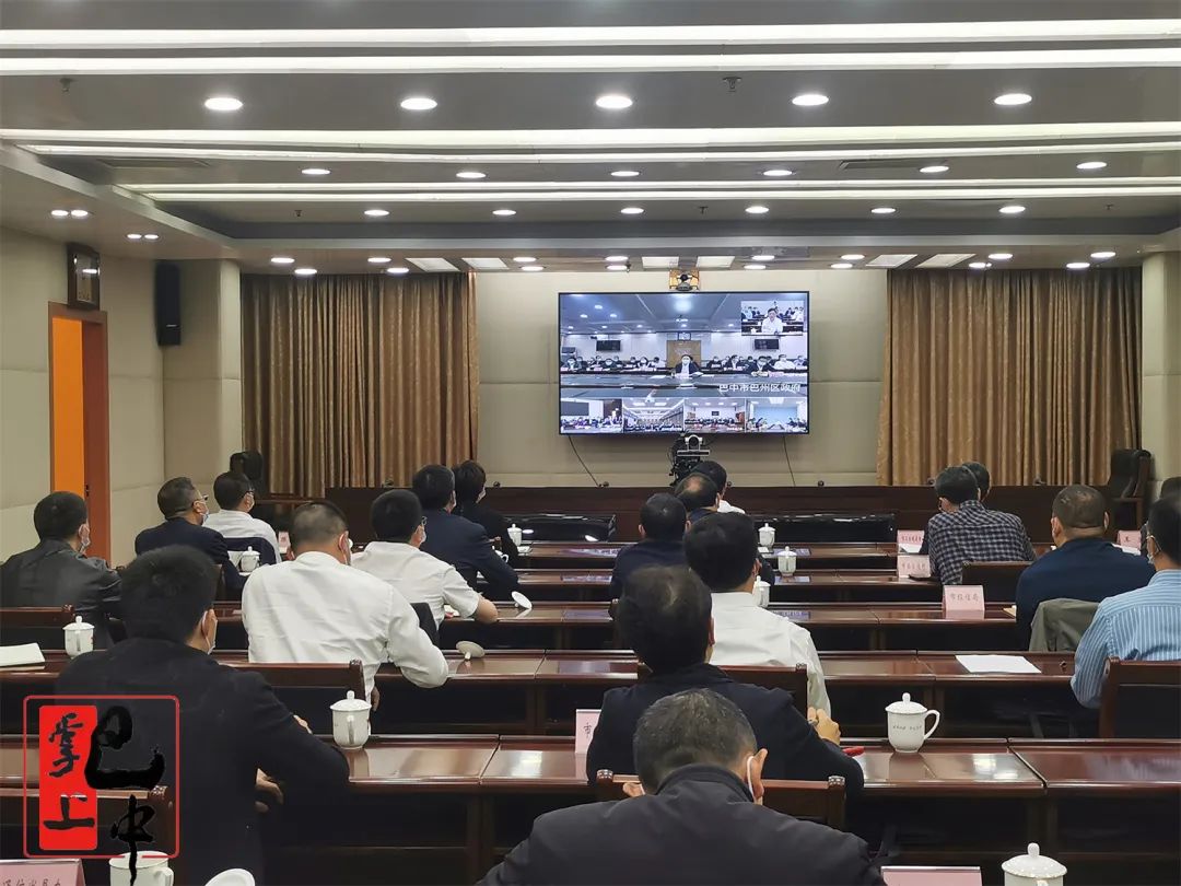 何平在市委應(yīng)對新冠肺炎疫情工作領(lǐng)導(dǎo)小組視頻調(diào)度會上強(qiáng)調(diào)