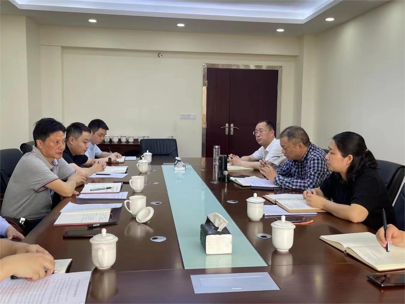 集團(tuán)黨委書記、董事長許大政一行赴巴中農(nóng)商行開展業(yè)務(wù)合作洽談會(huì)