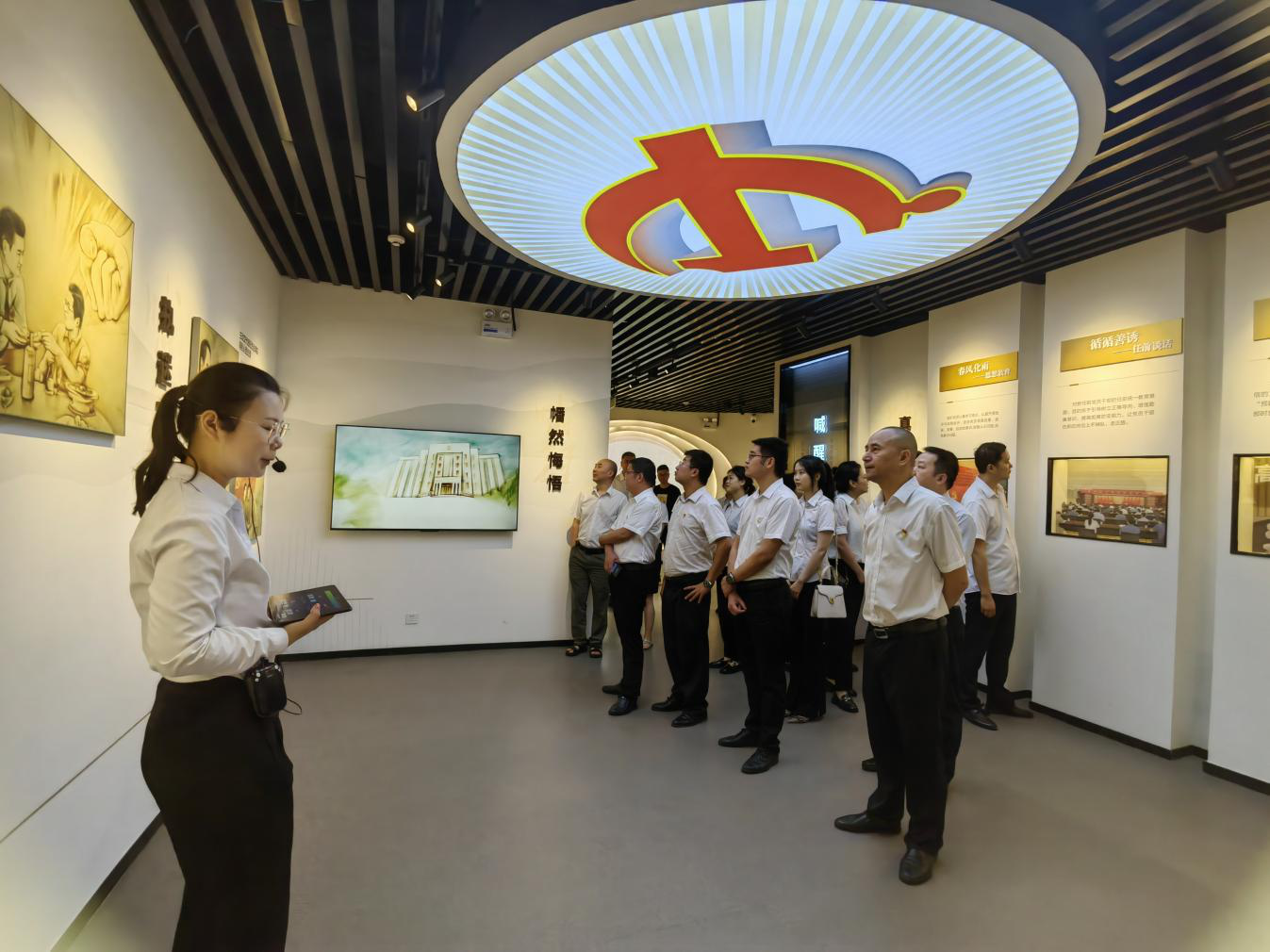 市秦巴農(nóng)擔(dān)公司開展“學(xué)習(xí)黨規(guī)黨紀(jì)、筑牢廉潔底線”黨紀(jì)學(xué)習(xí)主題黨日活動(dòng)
